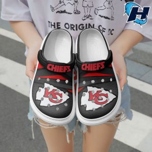 Kansas City Chiefs Comfortable Water Shoes For Fan Crocs 3
