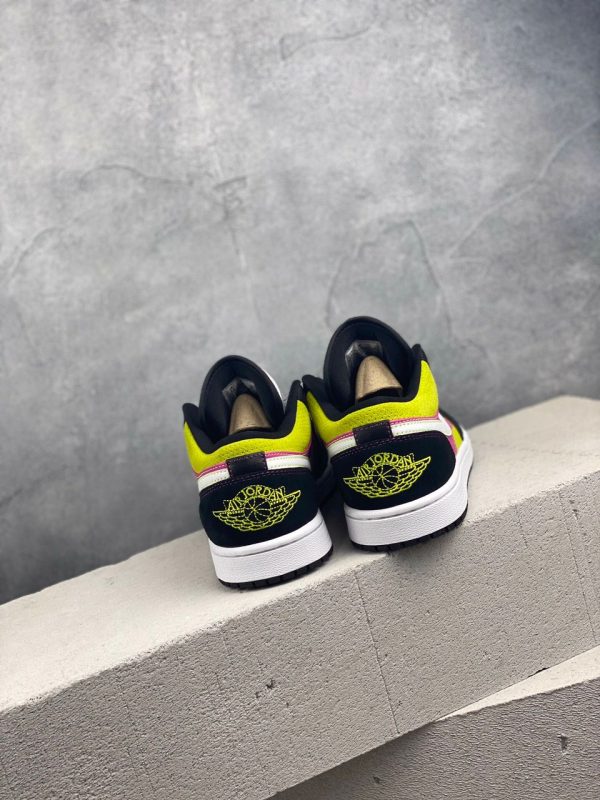 New Arrival AJ1 Low Spray Paint