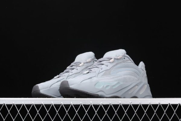 New Arrival Yeezy Boost 700 FV8424