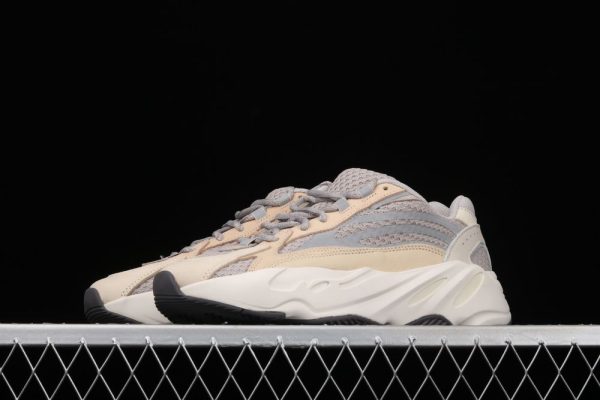 New Arrival Ad Yeezy 700 V2 Cream GY7924