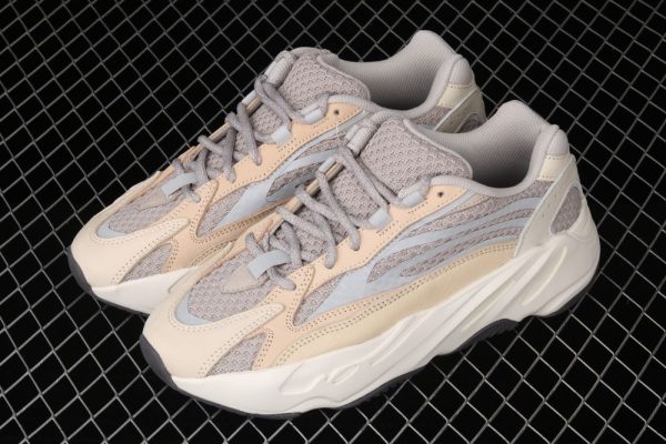 New Arrival Ad Yeezy 700 V2 Cream GY7924