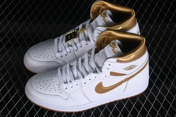 New Arrival AJ1 Retro High OG Metallic Gold FD2596-107