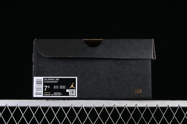 New Arrival AJ1 Mid Reverse Panda DQ8426-132