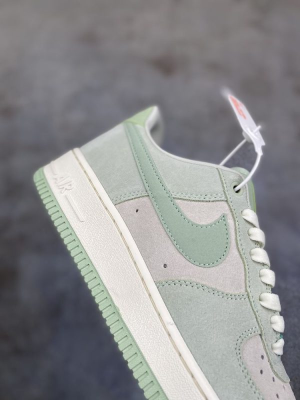 New Arrival Nike Air Force 1 Low Enamel Green Sail AJ3279