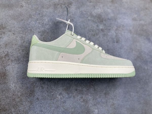 New Arrival Nike Air Force 1 Low Enamel Green Sail AJ3279