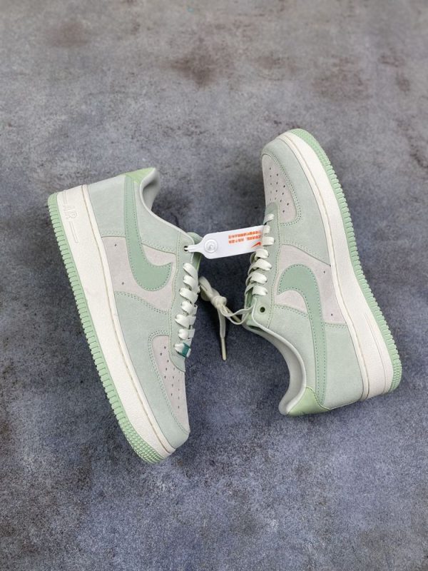 New Arrival Nike Air Force 1 Low Enamel Green Sail AJ3279