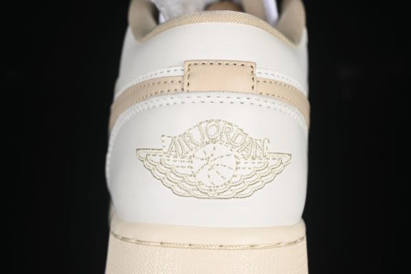 AJ 1 Low Sail Tan DC0774-112