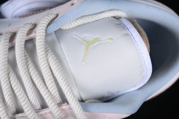 AJ 1 Low Coral IB8859-101