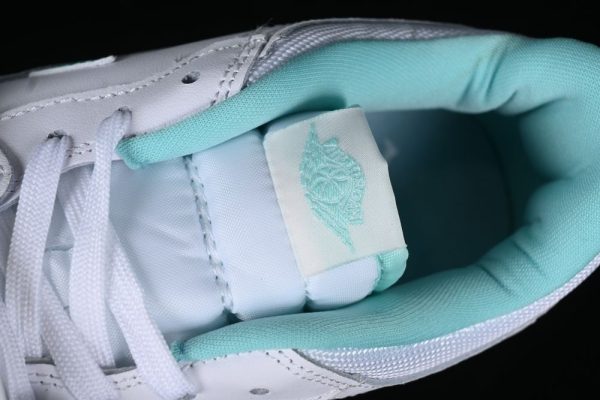 AJ Legacy 312 Low White Light Dew HJ9041-100