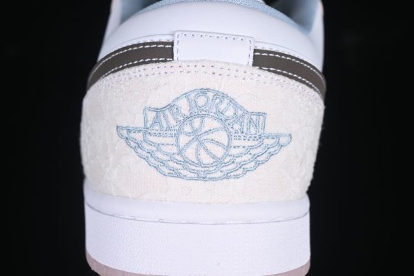AJ 1 Low Coral IB8859-101