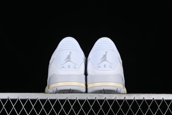 AJ Legacy 312 Low White Coconut Milk HJ9199-111